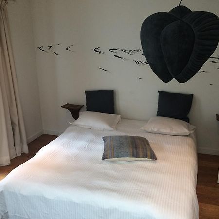 B&B L'Arbre De Vie Ixelles ภายนอก รูปภาพ