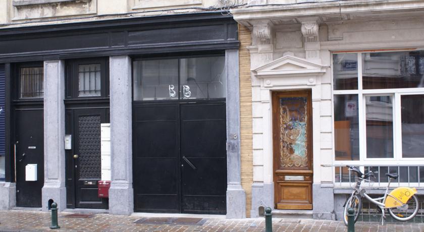 B&B L'Arbre De Vie Ixelles ภายนอก รูปภาพ