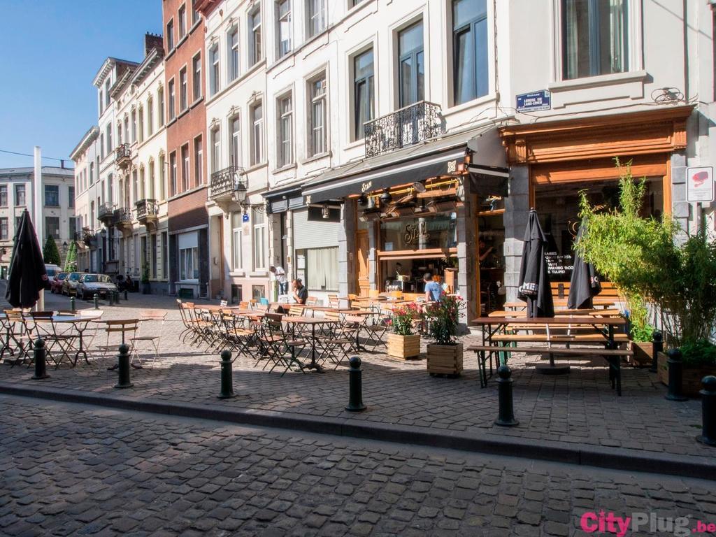 B&B L'Arbre De Vie Ixelles ภายนอก รูปภาพ