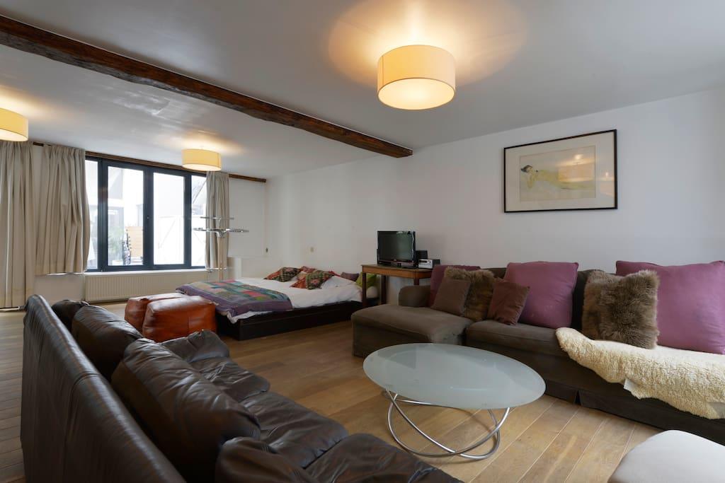 B&B L'Arbre De Vie Ixelles ภายนอก รูปภาพ