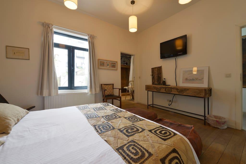 B&B L'Arbre De Vie Ixelles ภายนอก รูปภาพ