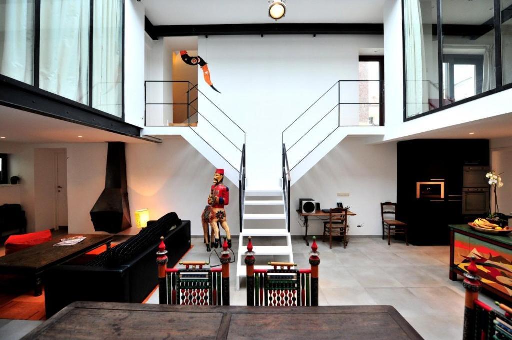 B&B L'Arbre De Vie Ixelles ภายนอก รูปภาพ